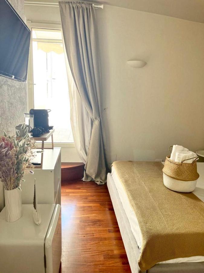 Apulia Journey - Manzoni 11 Hotell Bari Eksteriør bilde