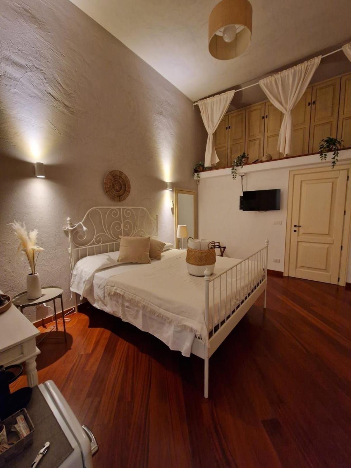 Apulia Journey - Manzoni 11 Hotell Bari Eksteriør bilde