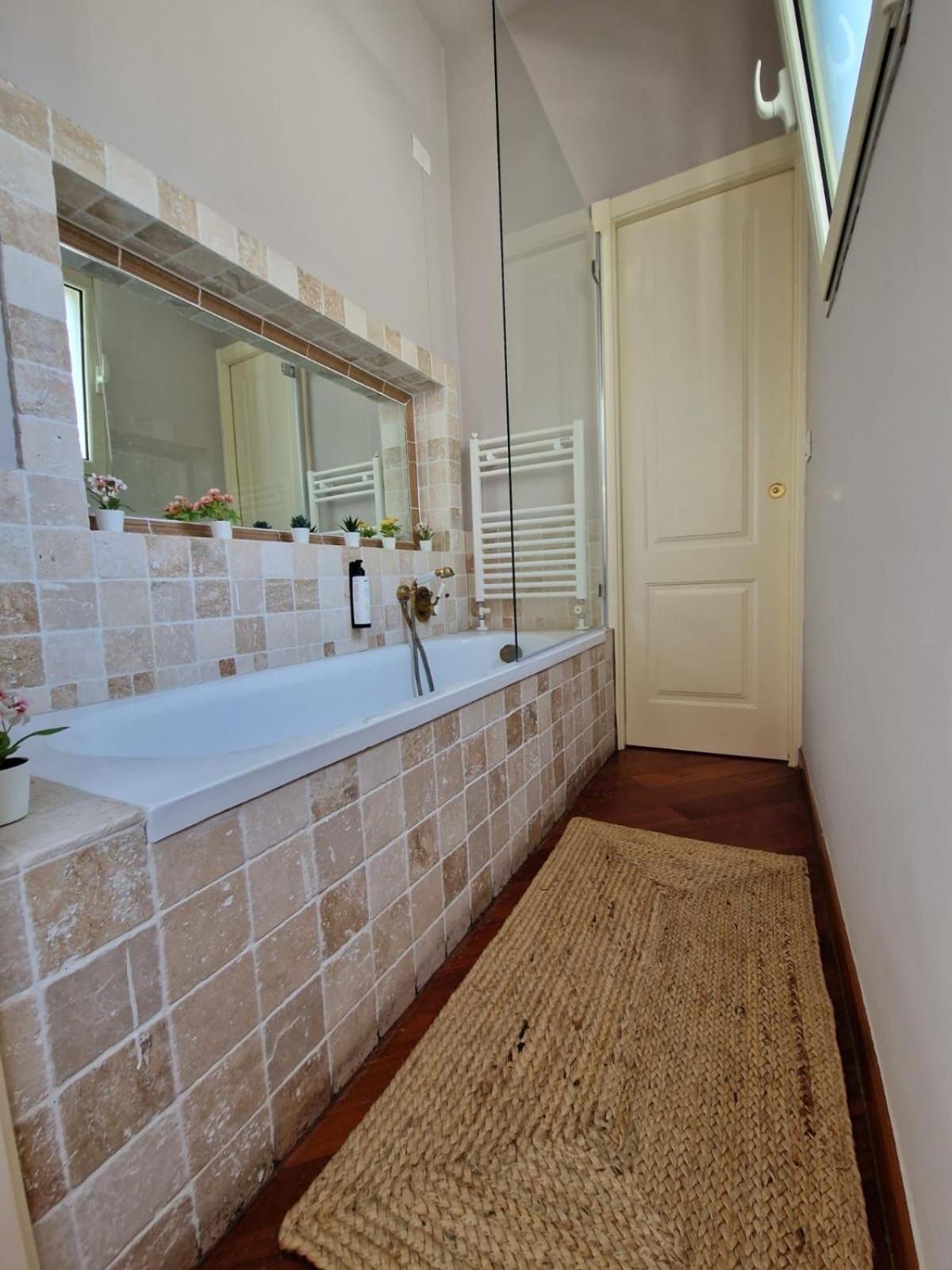 Apulia Journey - Manzoni 11 Hotell Bari Eksteriør bilde