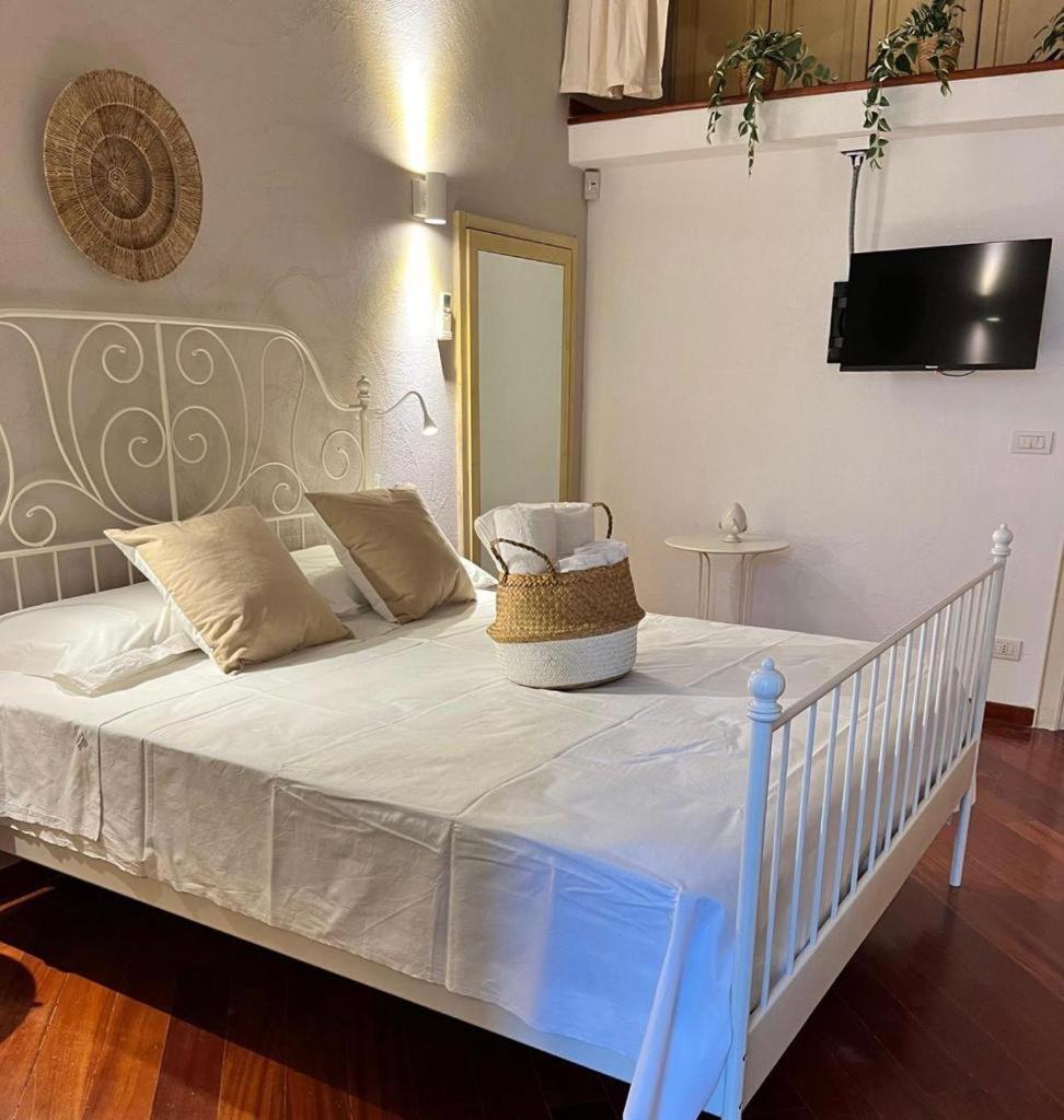 Apulia Journey - Manzoni 11 Hotell Bari Eksteriør bilde